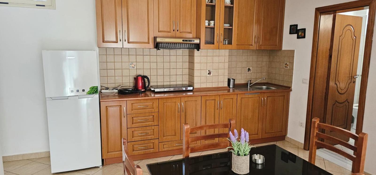 Apartments Athina Orikum Eksteriør billede